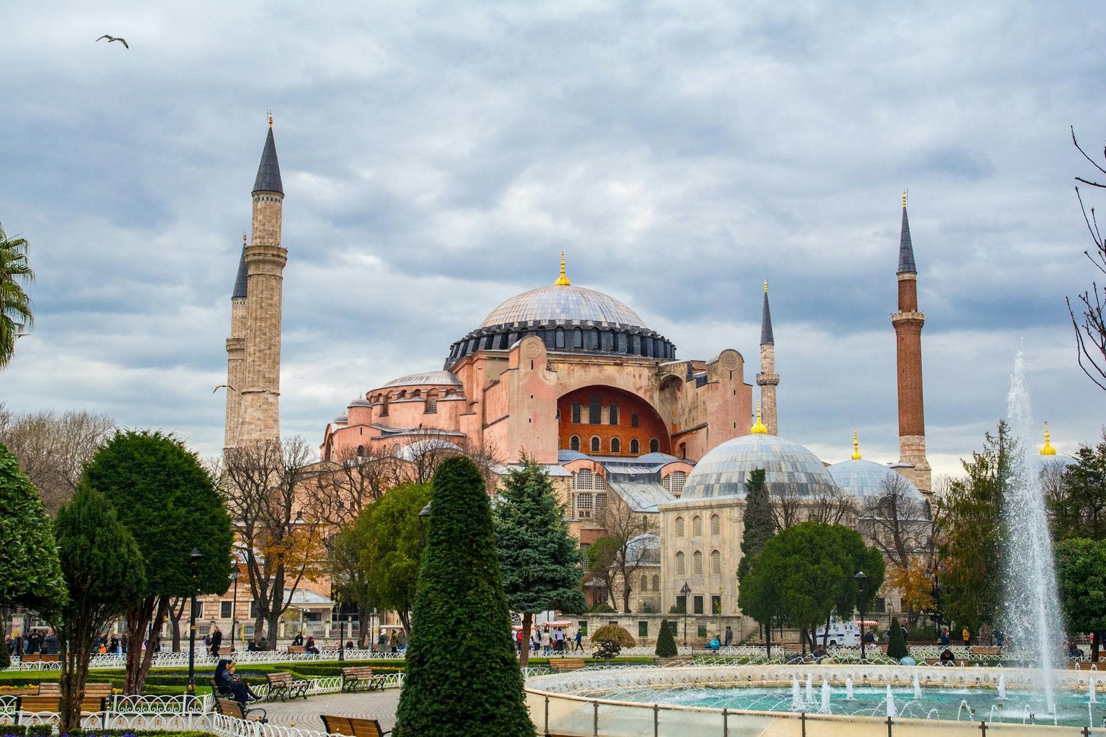 View of the Hagia Sophia Mosque with fountains, Istanbul, Türkiye